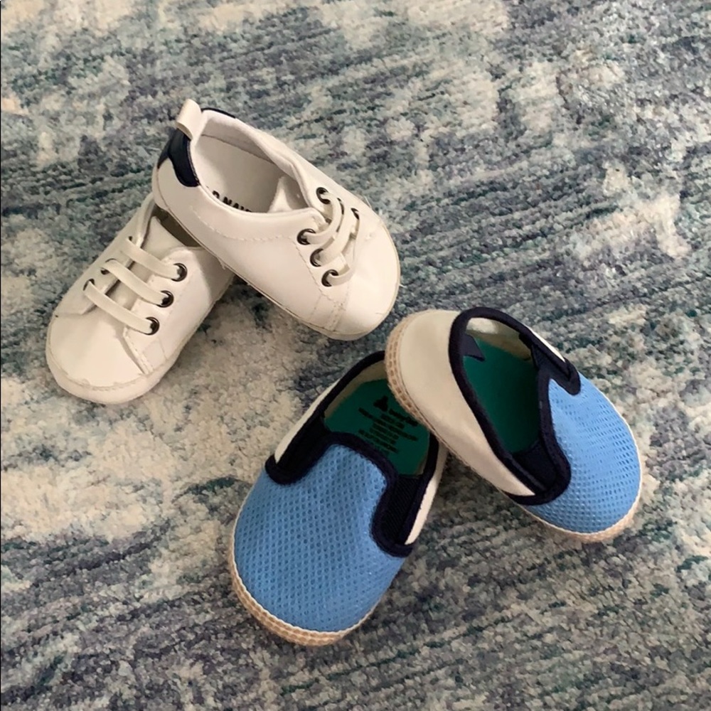 2 pair of baby crib shoes